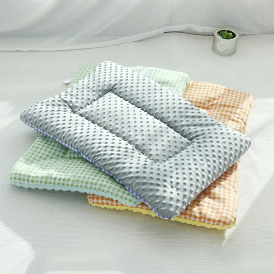 Dog Accesories Dogs Bed Round Mat Pet House Lie Goods for Animals Supplies Cushion Sofa Accessoires Accessories Small Labrador